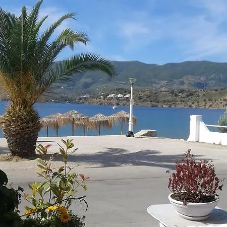 Alkyoni 2* Poros Town