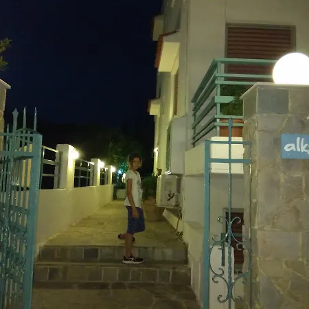 Alkyoni 2* Poros Town