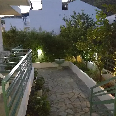 Alkyoni Hotel Poros Town
